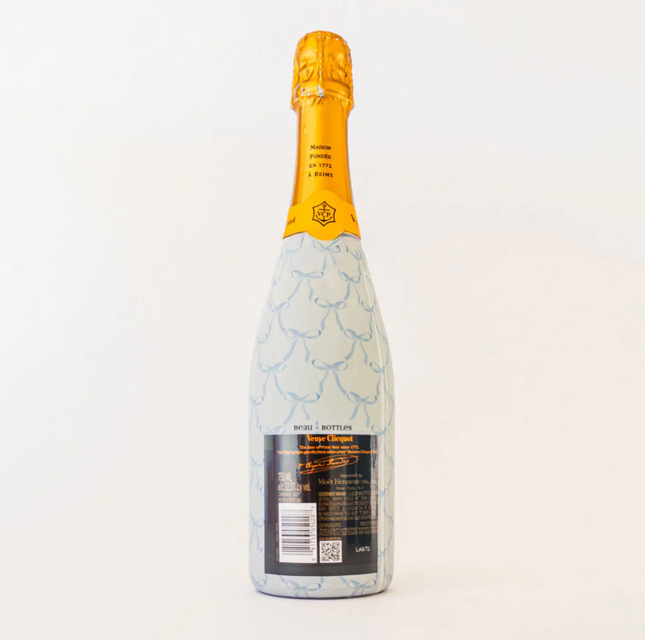 Beau Bottles Wrap Grandmillenial Blue Bows